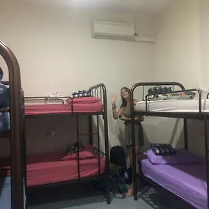 Apple Backpackers 2* George Town