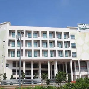 *** Hotel The Explorer Malasia