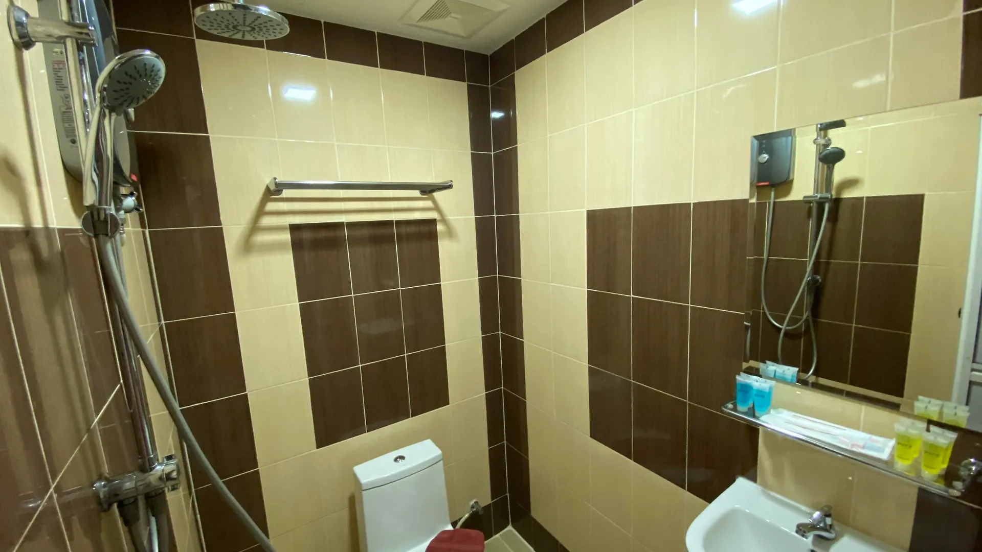 Shobi Hotel Johor Bahru Near Ciq Jb