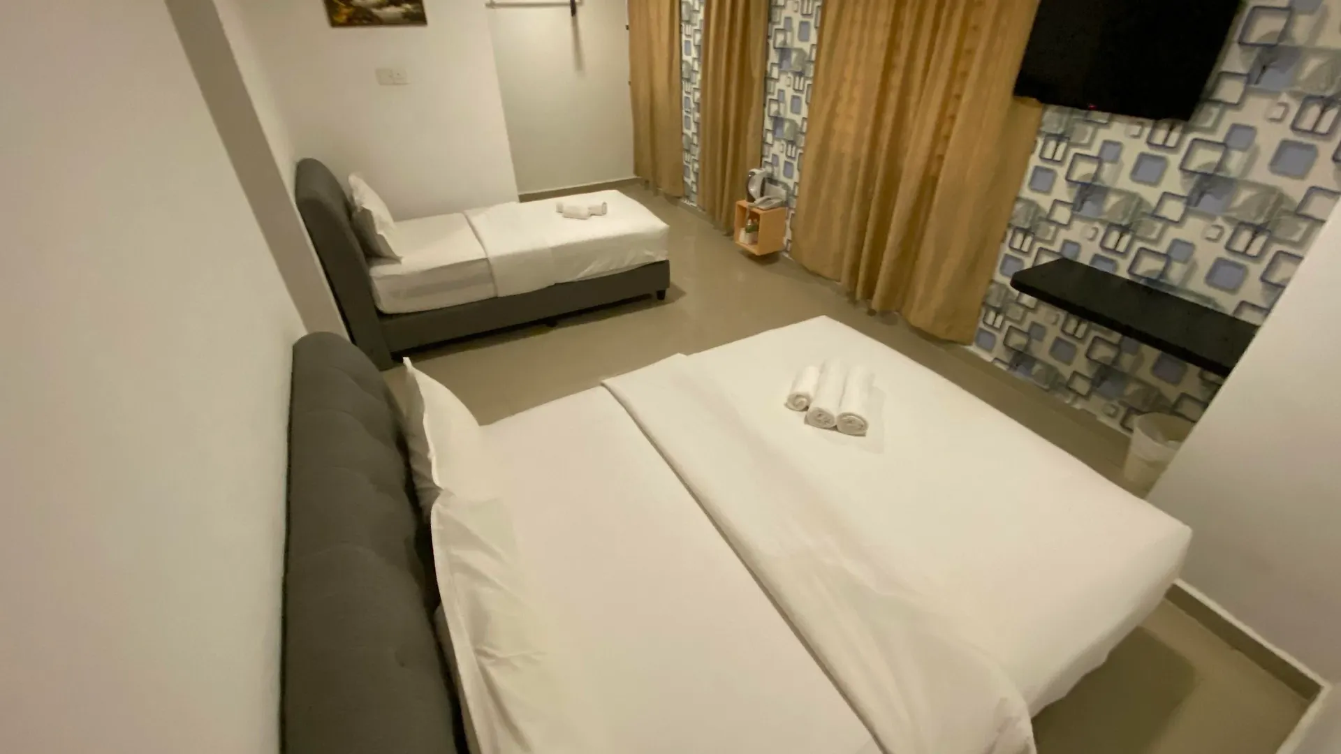 Shobi Hotel Johor Bahru Near Ciq Jb
